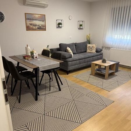 Fiolica Appartement Zaprešić Buitenkant foto