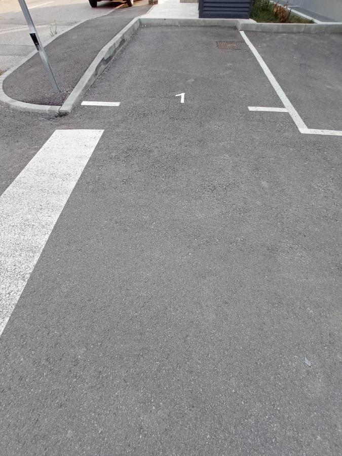 Fiolica Appartement Zaprešić Buitenkant foto
